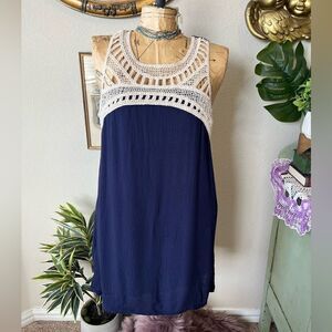 Klozlyne Cream Crochet Navy Blue Crinkle Sleeveless Boho Coastal Dress‎ Sz L